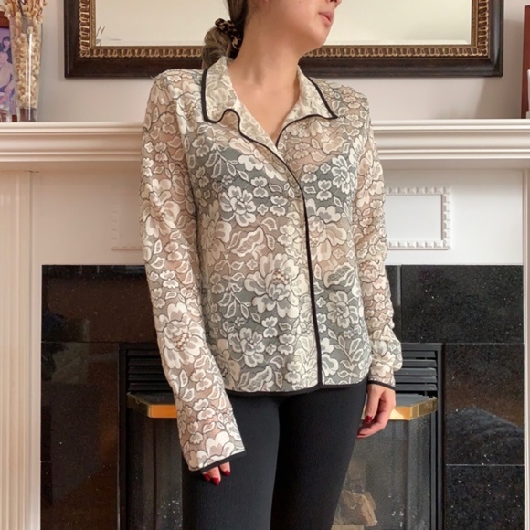 BNWT Babaton black floral lace Hopkins Blouse - Picture 9 of 9